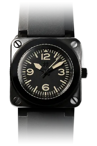 Boîtier carré noir, cadran d'aviateur noir aux chiffres beiges.